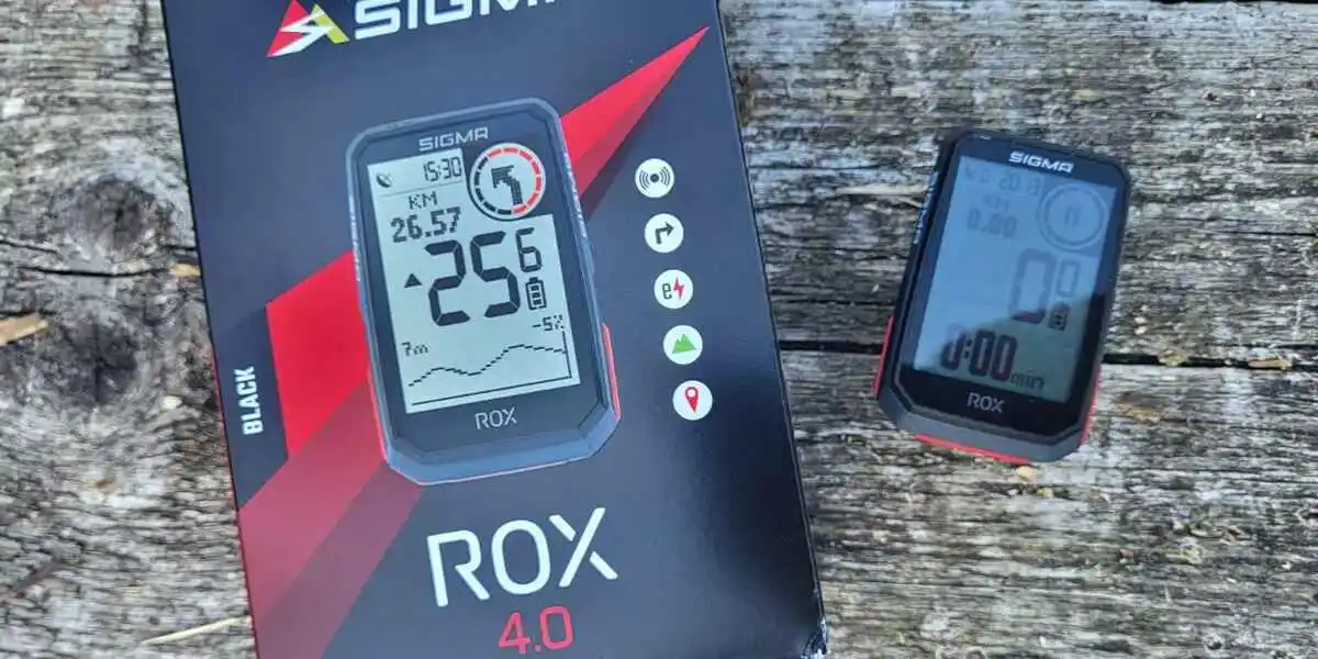 Sigma Rox 4.0 review doos en fietscomputer op tafel (GPSExperts.nl test)
